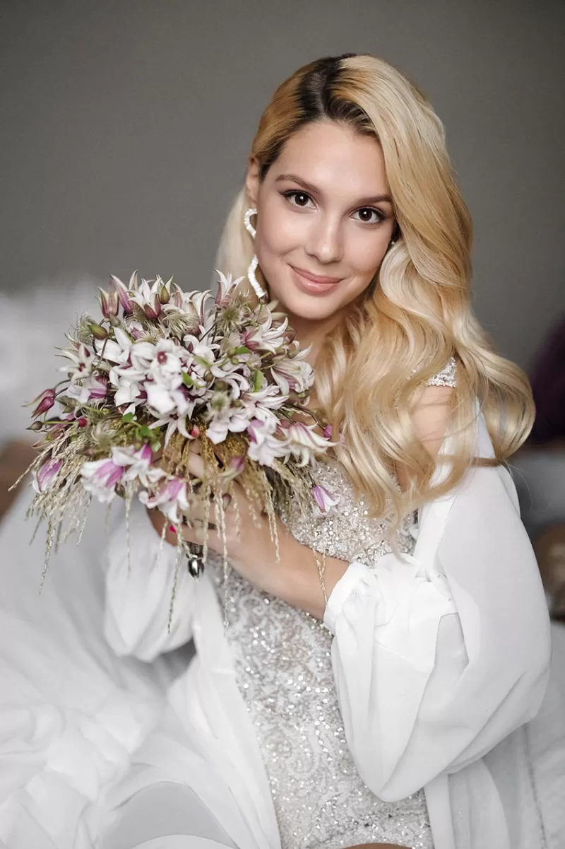 wedding trend 2021 bridal bouquet clematis 