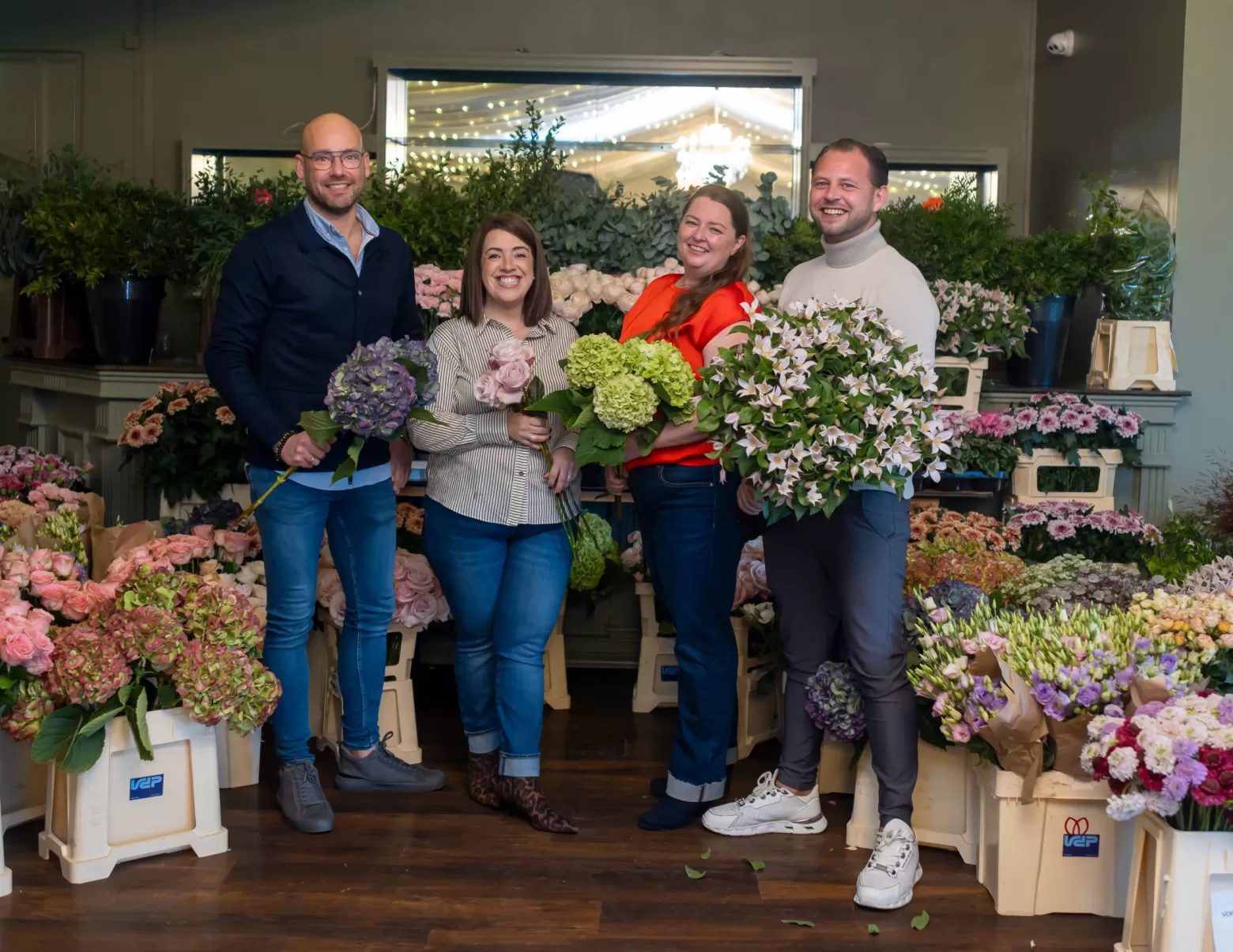 Group Photo - The institute of flowers