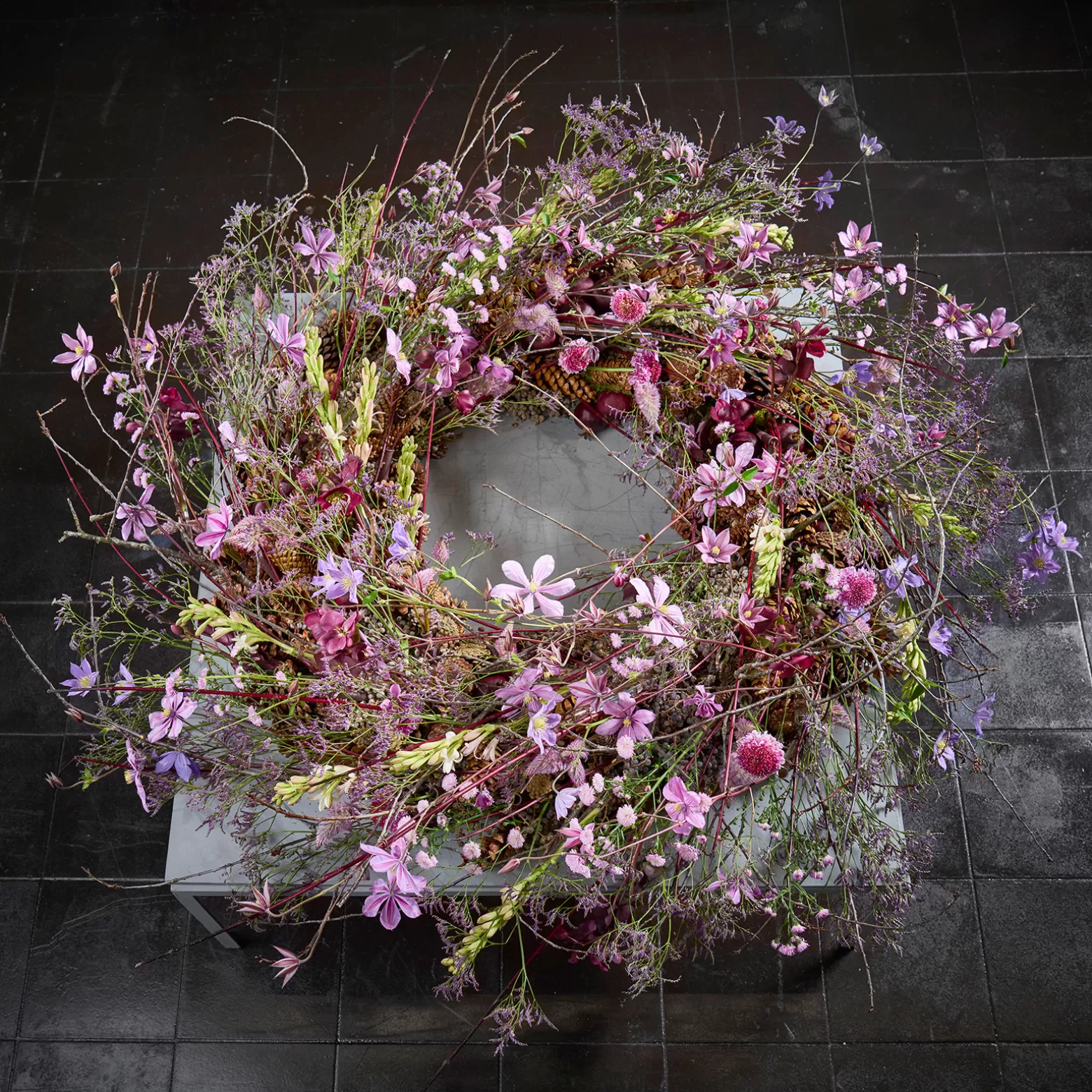 Sara-Lisa Ludvigsson - Corona de clemátides