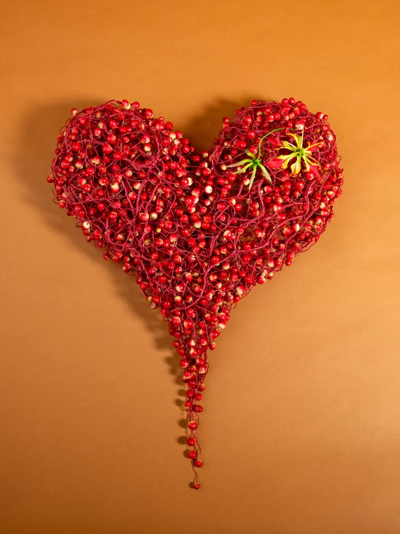 Floral Trends 2025 heart shape design