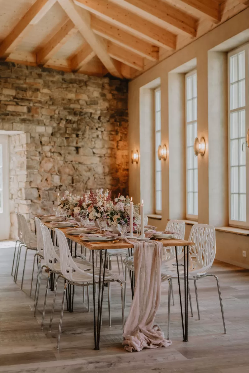 Romantisch tafel decor bruiloft bloemen