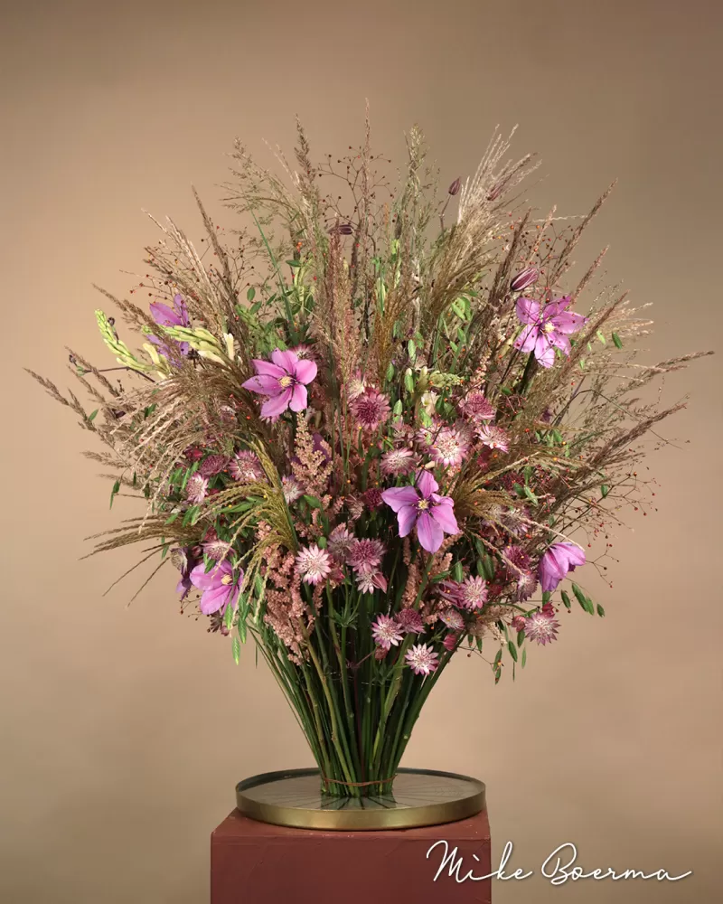 Mike Boerma - Haute couture and romance bouquet