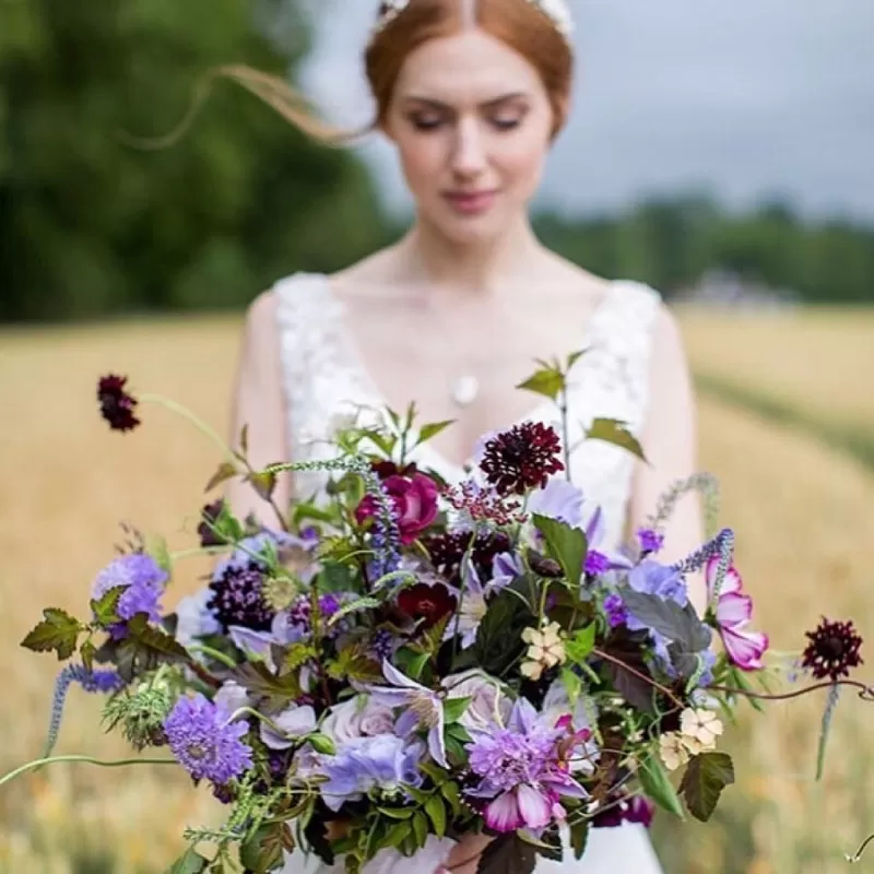 Wildboeket met Clematis