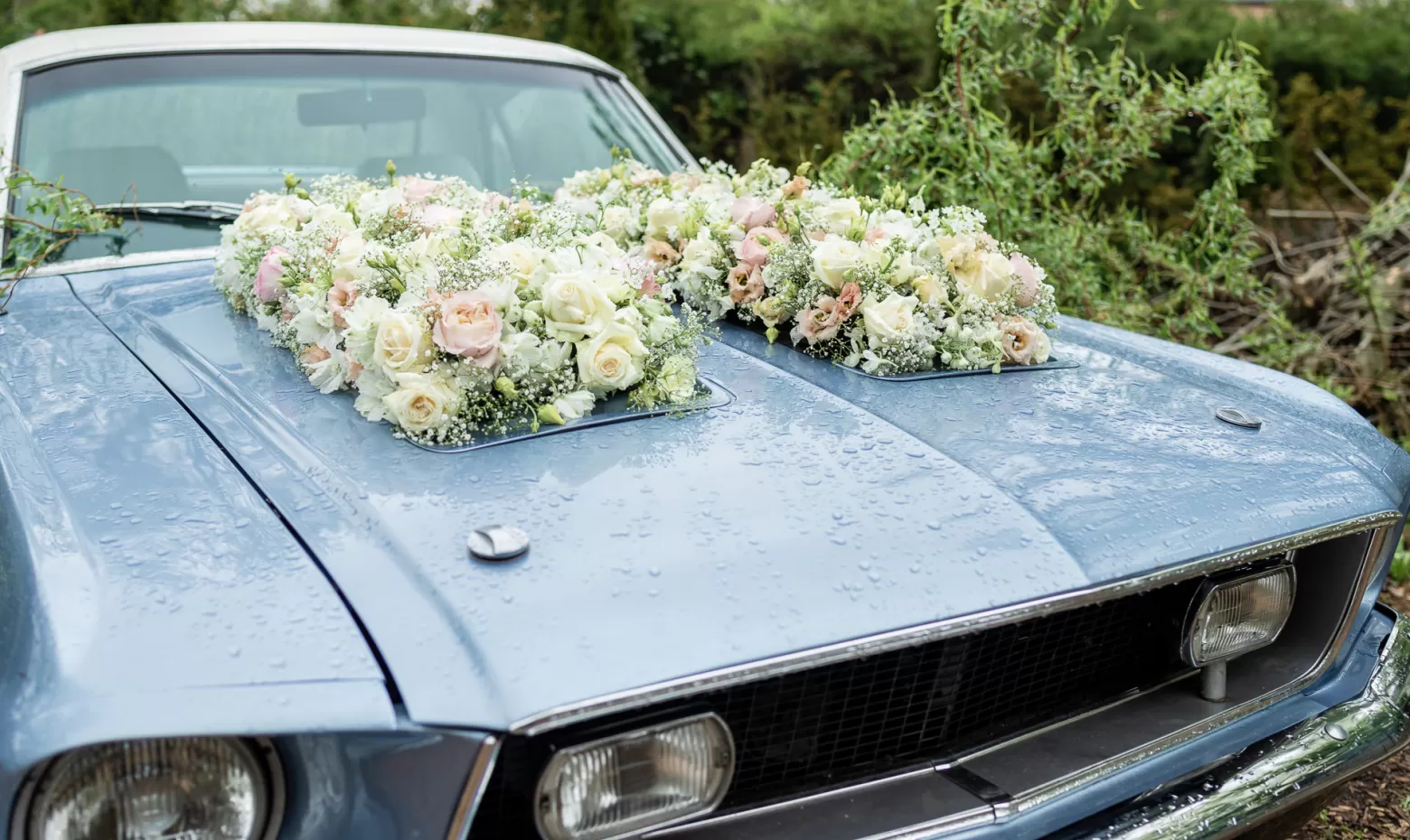 Hochzeitsblumenarrangements Auto Gypsophila