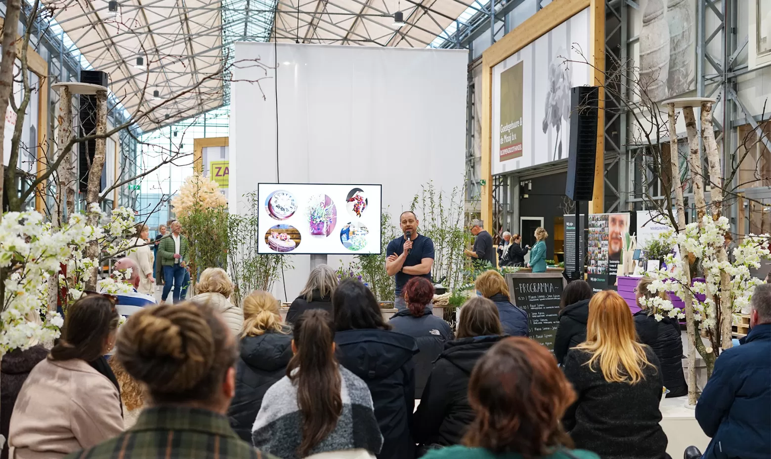 Funeral event presentation