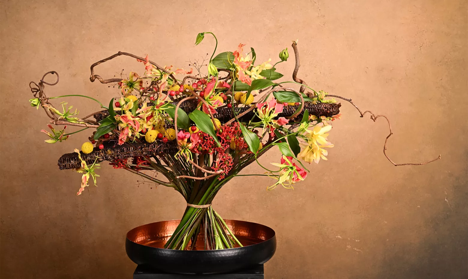 Gábor Nagy - The bee bouquet